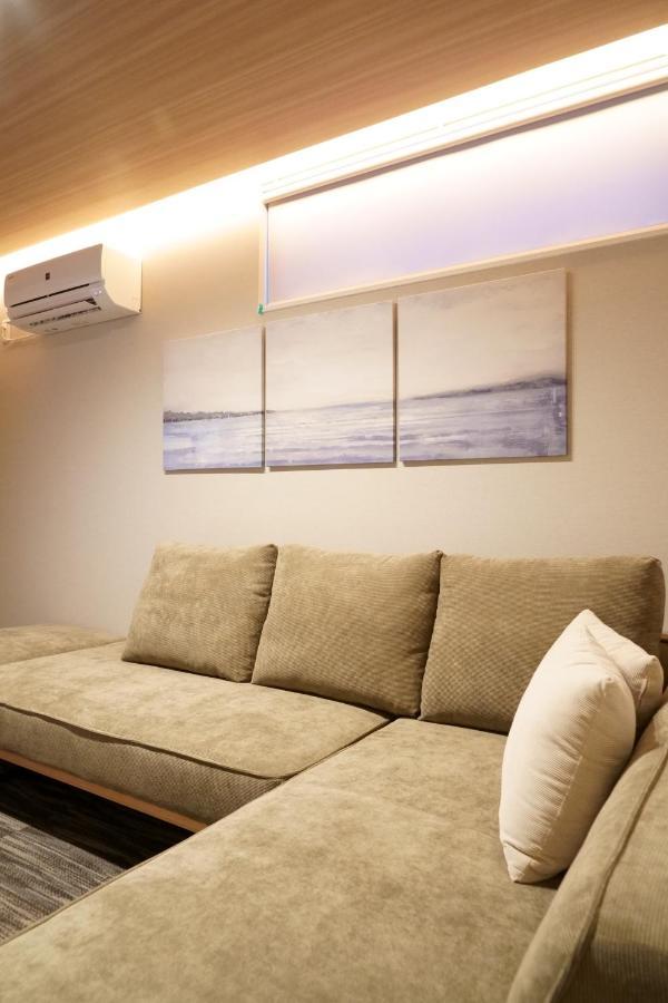 Koti Sopo Universal Bay 4 By Liaison Apartemen *